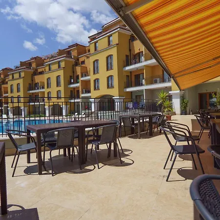 Serena Aparthotel 3*