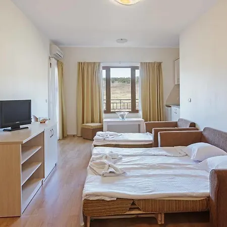 Aparthotel Serena 3*