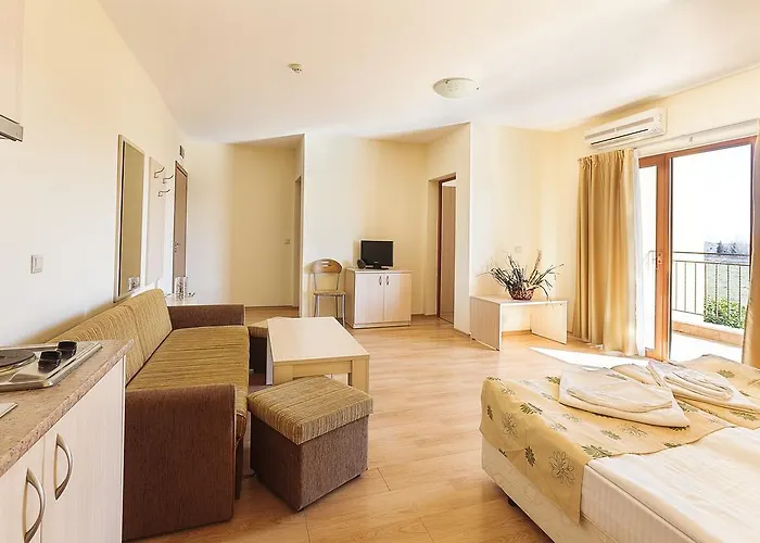 Serena Aparthotel 3*