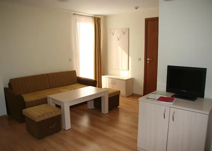 Aparthotel Serena 3*