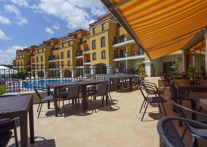 Serena Aparthotel 3*