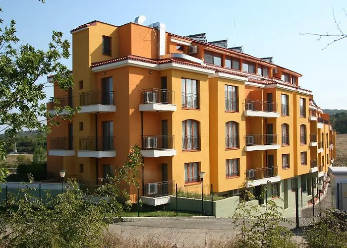 Serena Aparthotel 3*