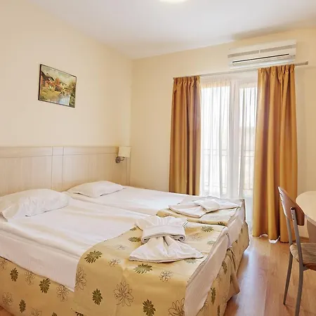 Serena Aparthotel 3*
